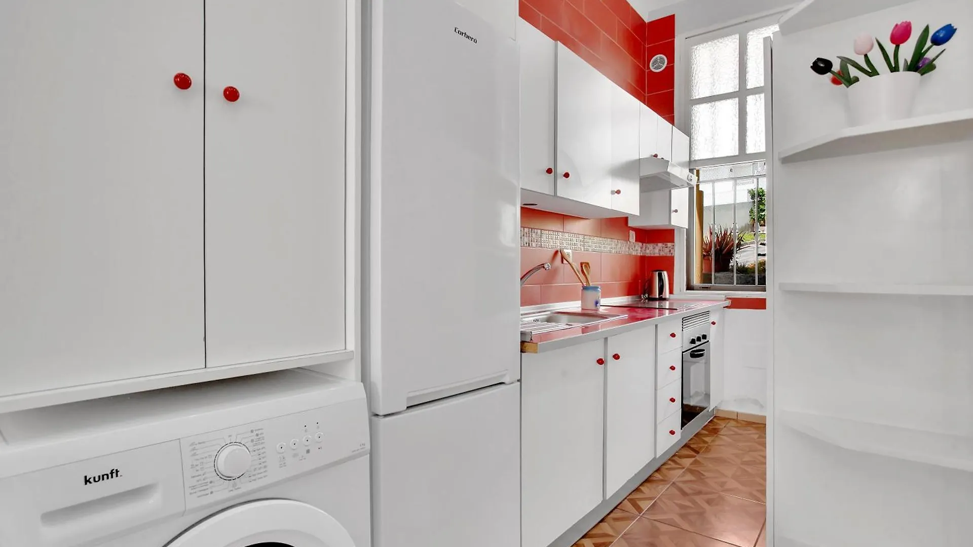 Apartman 2 Bedrooms Bungalow In Playa De Las Americas Spanyolország